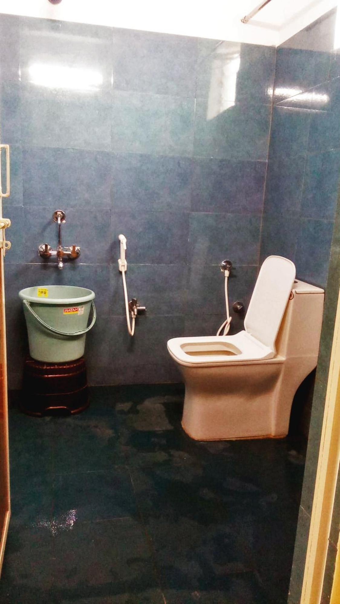 Udupi Deluxe Lodge Gulbarga Гулбарга Екстериор снимка