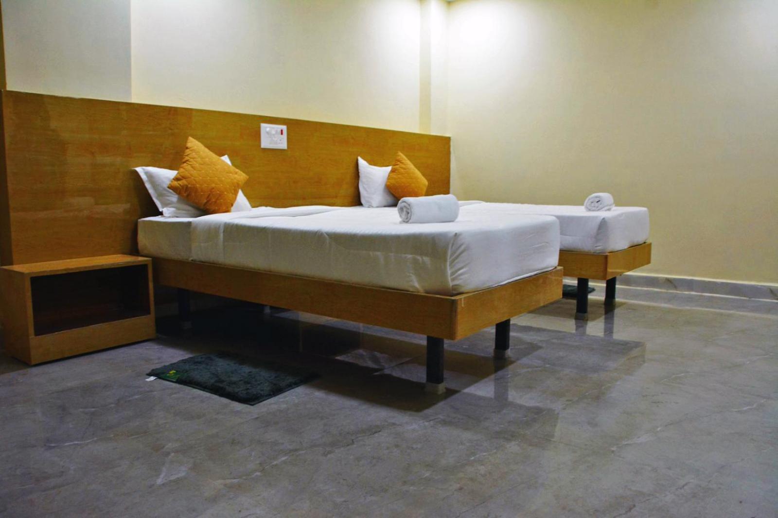 Udupi Deluxe Lodge Gulbarga Гулбарга Екстериор снимка