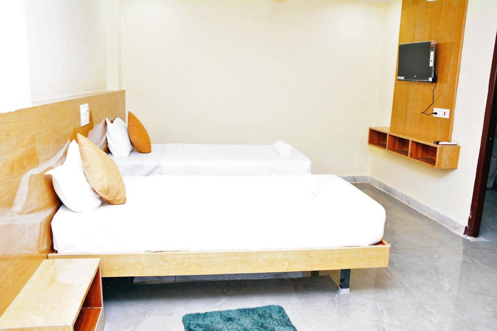Udupi Deluxe Lodge Gulbarga Гулбарга Екстериор снимка